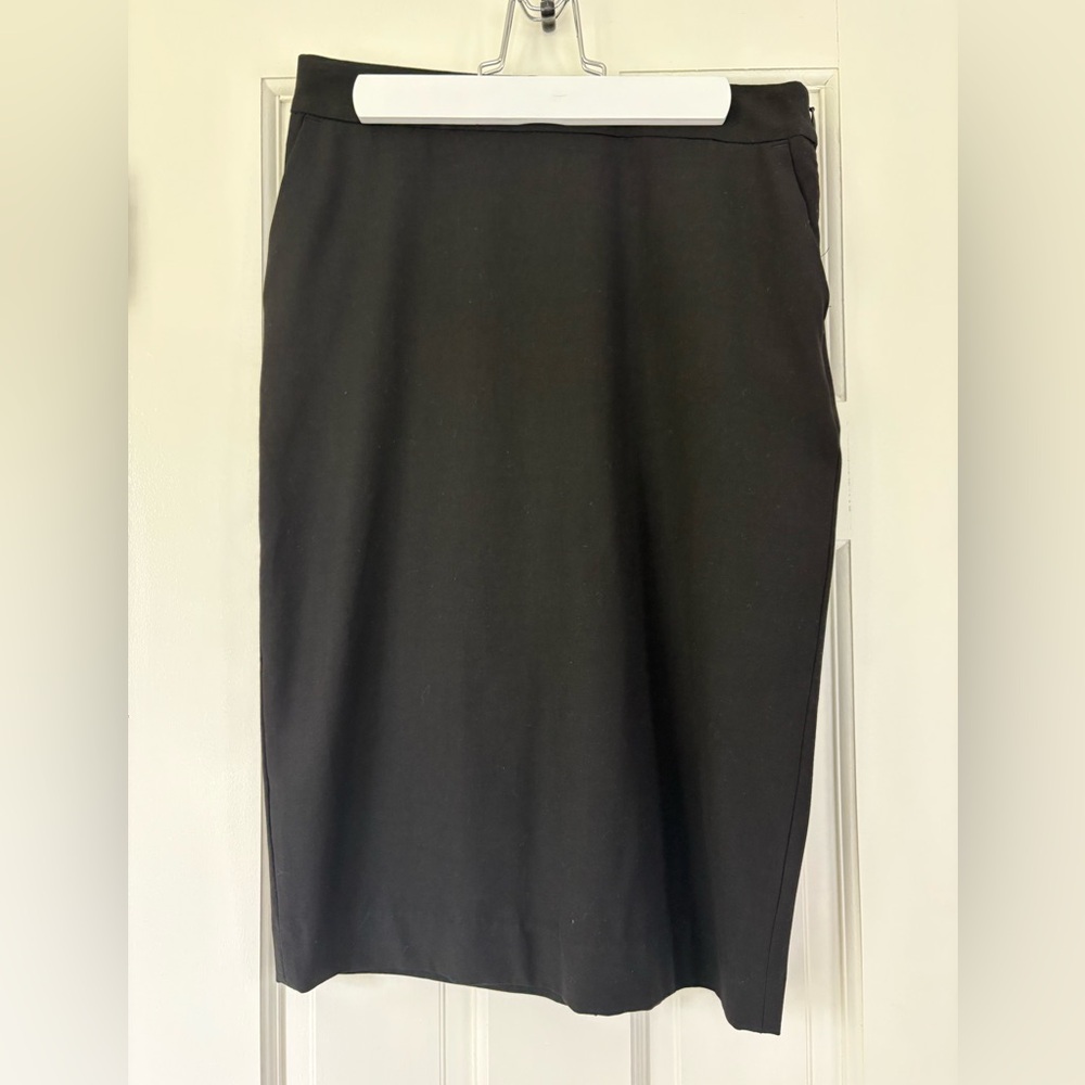 Old Navy Classic Black Pencil Skirt